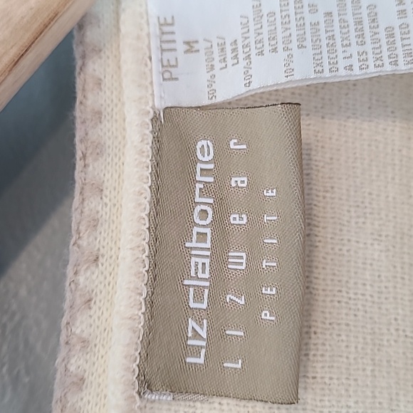 Vintage Cardigan Sweater MP Wool Dainty Embroidered Cottage Girl Feminine Cream - Picture 6 of 8